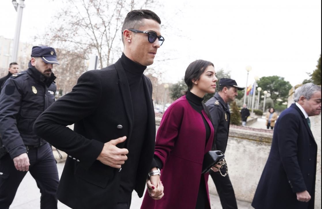 Роналду стал совладельцем ММА-промоушена.