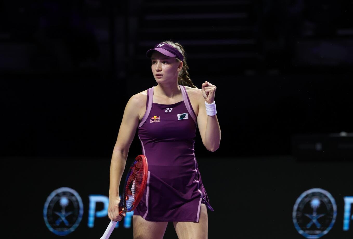 Рыбакина впервые в карьере вышла в финал Итогового турнира WTA.