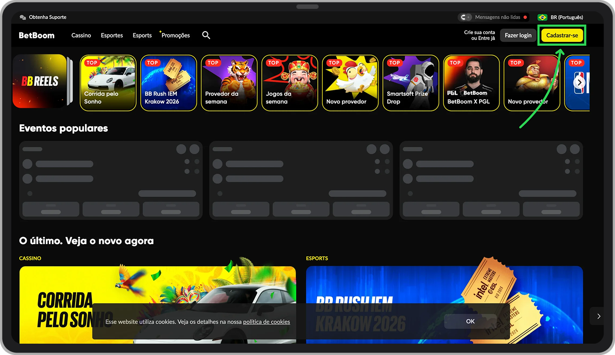 Interface desktop da BetBoom destacando o botão amarelo de registro 