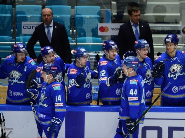 Прогноз на матч КХЛ «Барыс» - «Сибирь»: побеждать становится сложнее