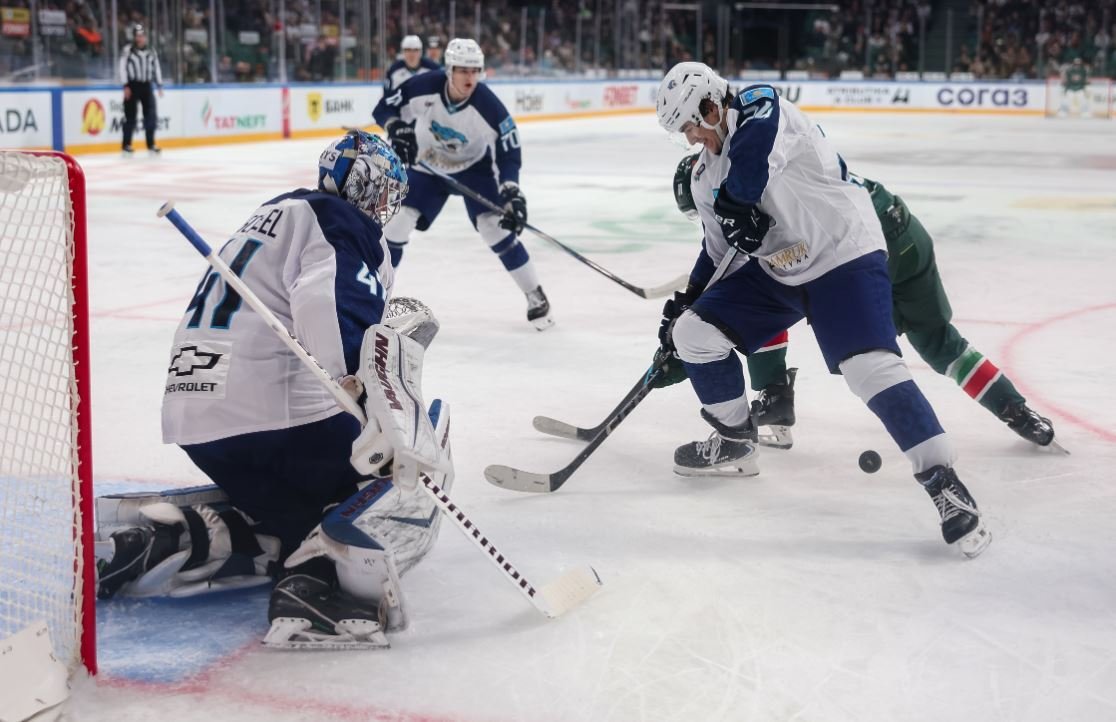 «Барыс» проиграл «Салавату Юлаеву» в КХЛ, выигрывая по ходу матча со счётом 3:1.