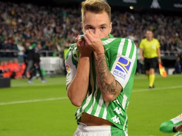 Максим Погодин: «Севилья» – «Бетис»: самое колоритное дерби Испании с неровной линией.