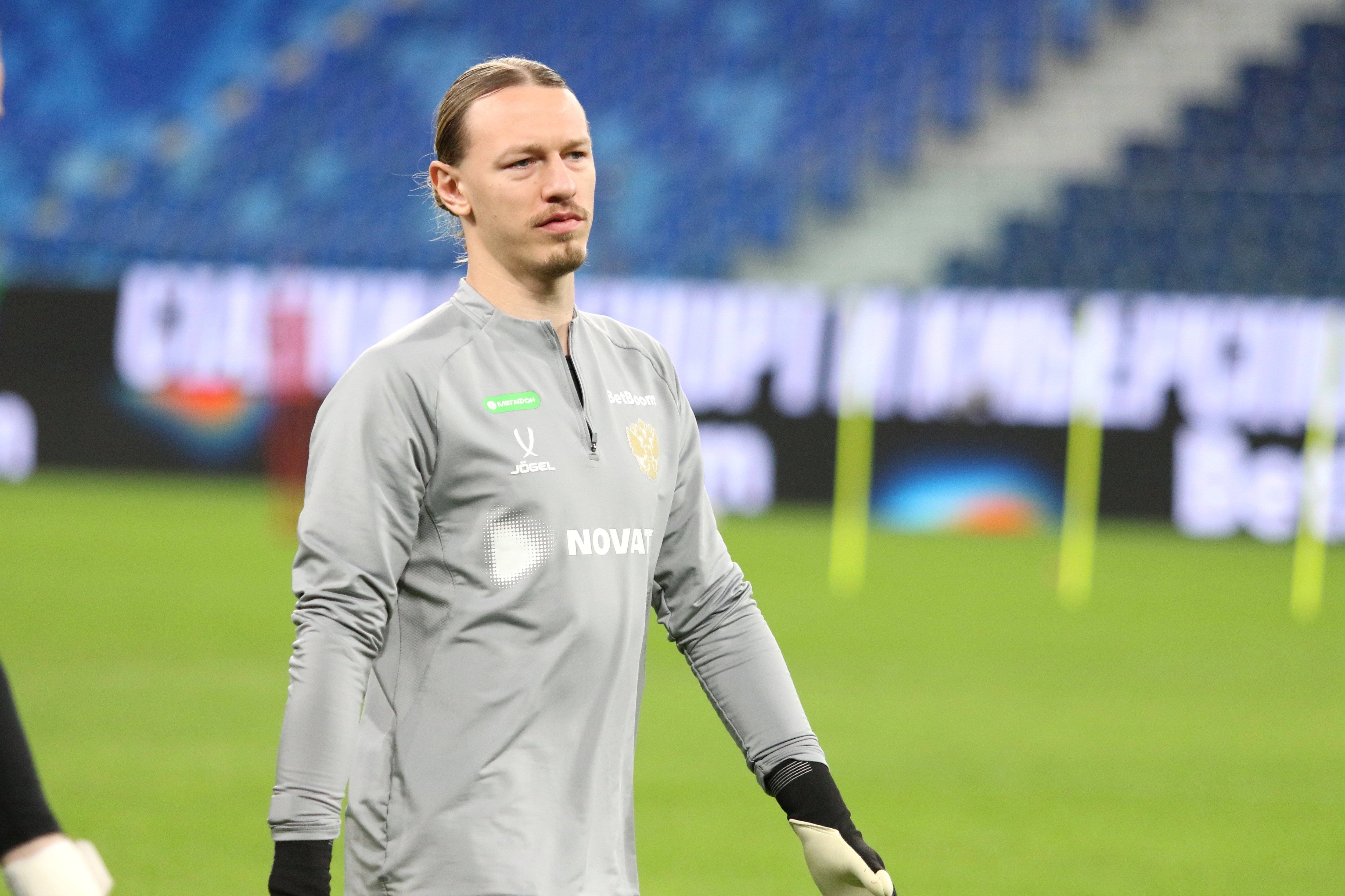 Дарья Пахомова: Бывшая жена Сафонова обратилась в суд, заявив о проблемах со зрением у вратаря.