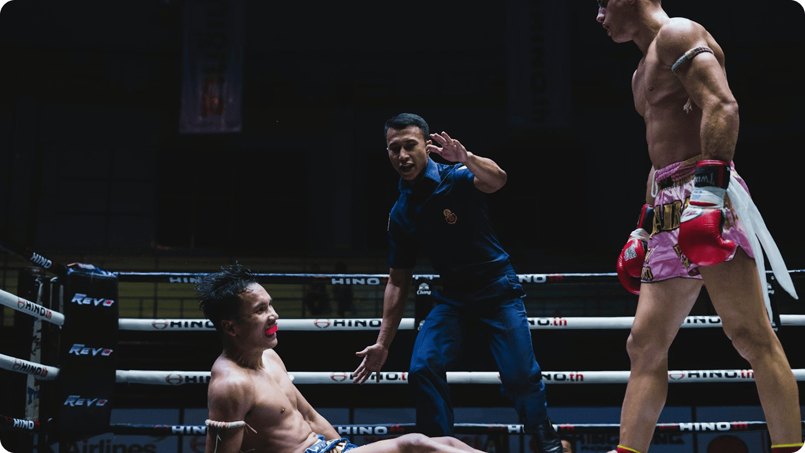 Судья в боксе