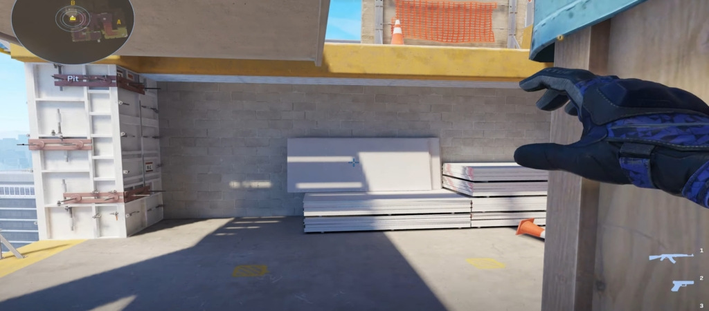 Молик из-под лестницы на B-рампе в 4