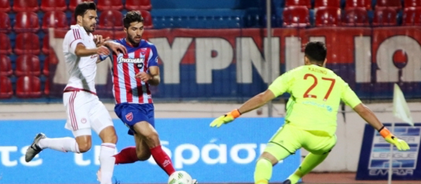 Olympiakos - Asteras Tripolis. Pontul Ioanei Cosma