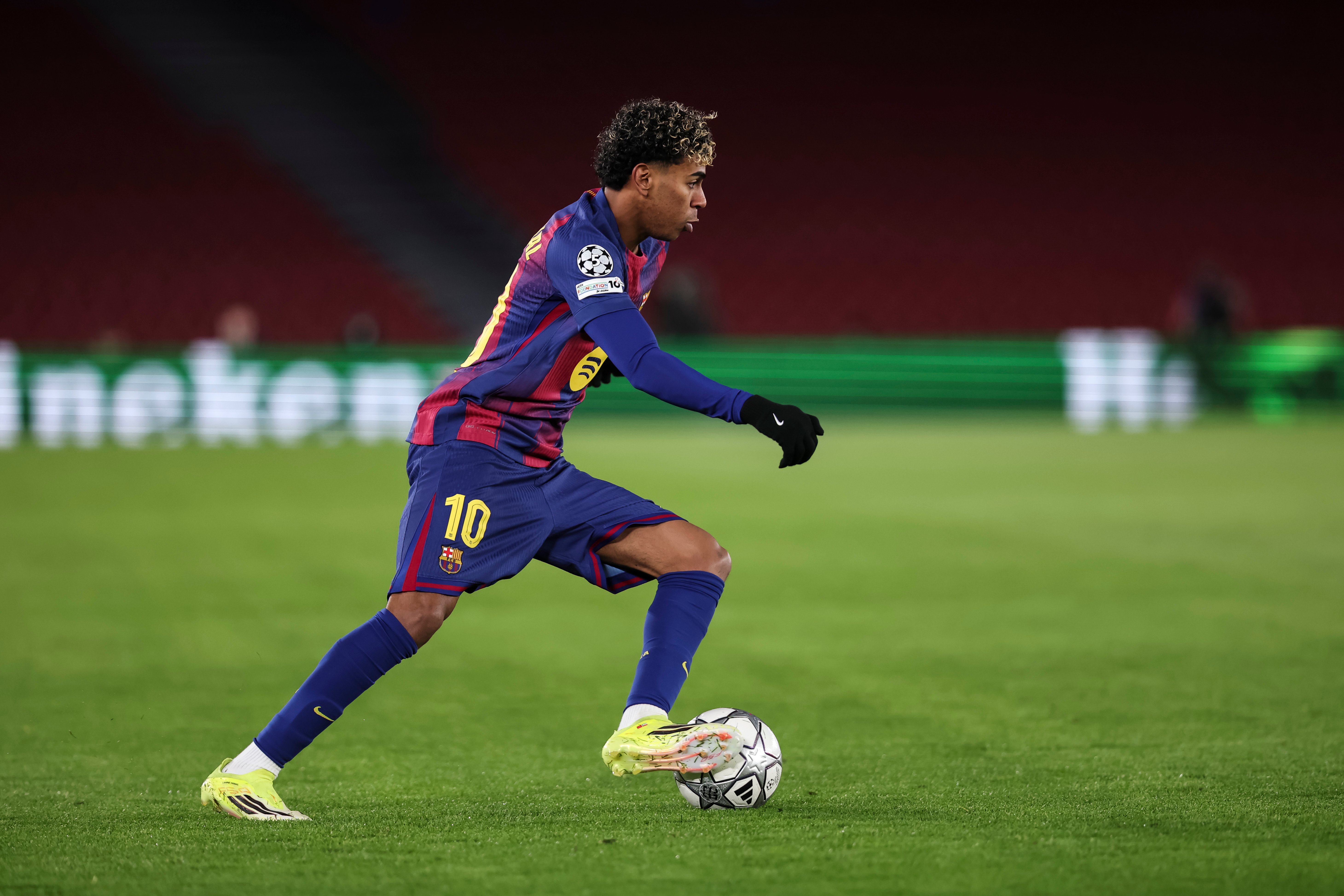 «Барселона» одержала волевую победу над «Копенгагеном» благодаря голу и ассисту Ямаля.