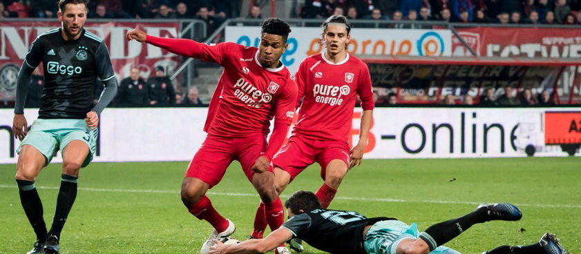 FC Twente Enschede - Ajax Amsterdam. Pontul lui Karbacher