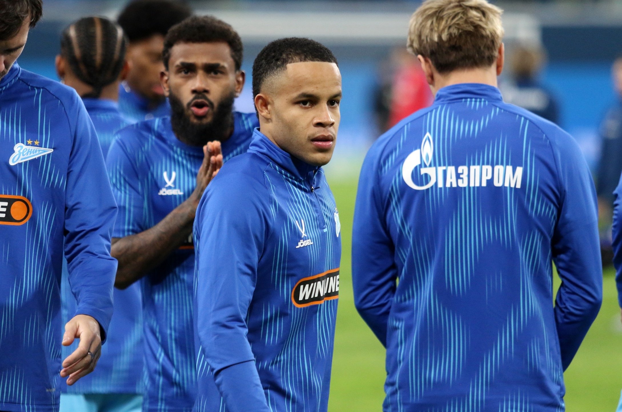 Треть россиян поддерживают ужесточение лимита на легионеров в РПЛ.