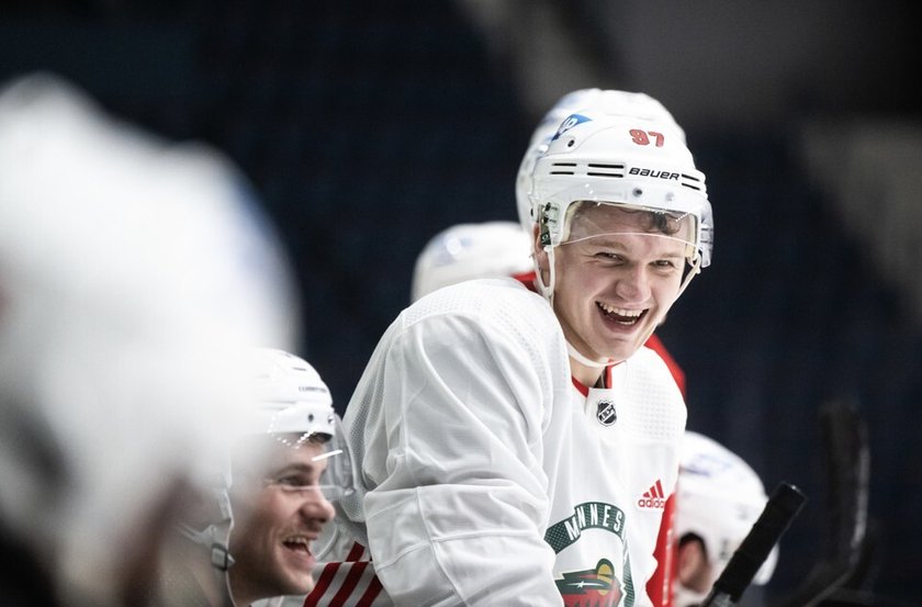 Определились все пары первого раунда Кубка Стэнли-2026.