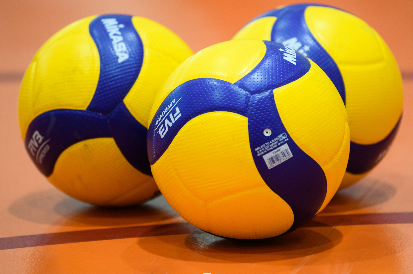 Станислав Василов: Волейболистки московского «Динамо» одержали третью победу кряду, обыграв «Корабелку».