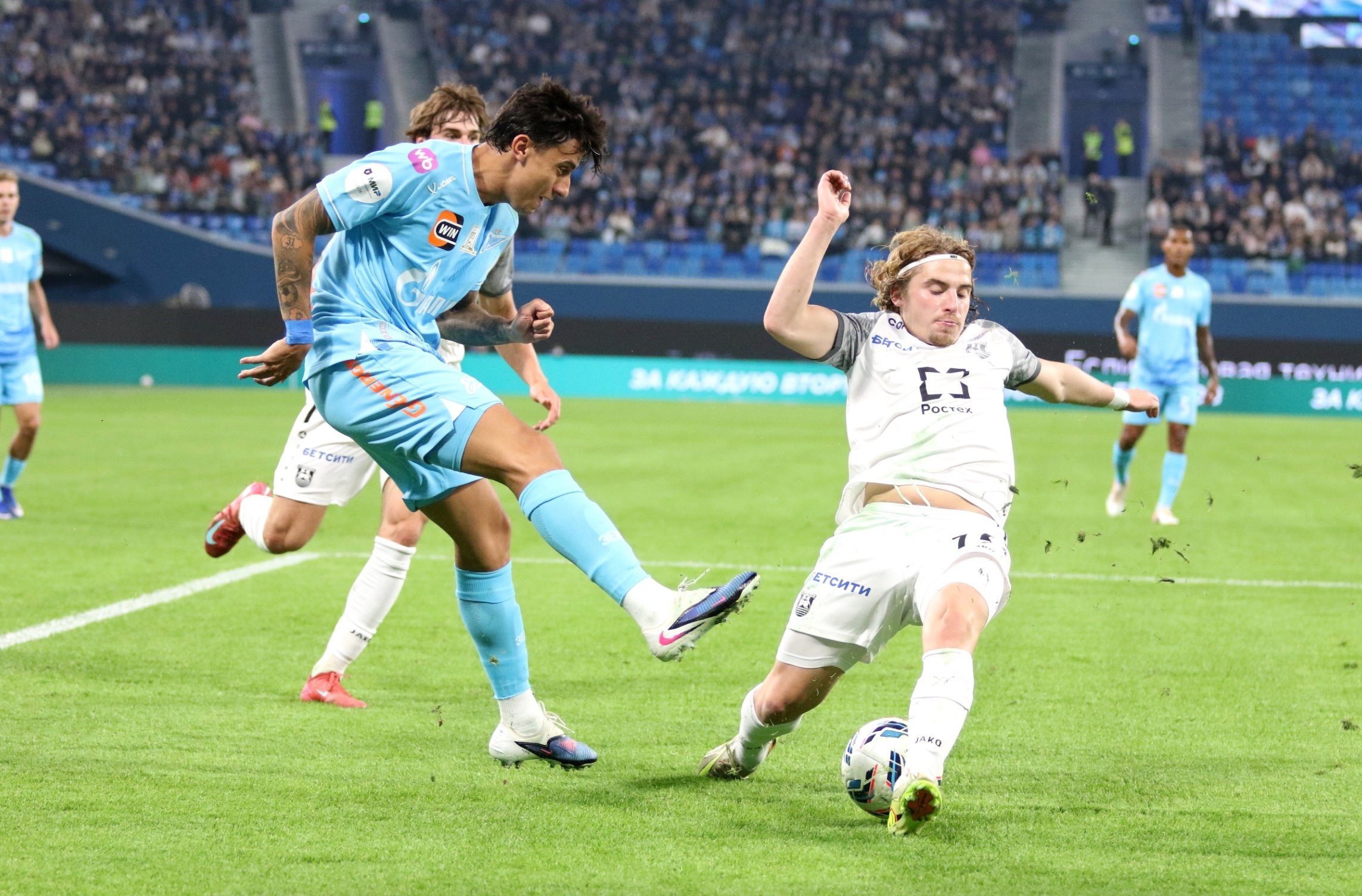 «Зенит» обыграл «Балтику» и вышел в полуфинал Пути регионов Кубка России.