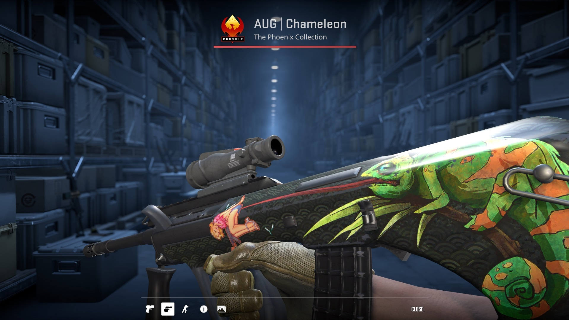 AUG | Хамелеон и девушка