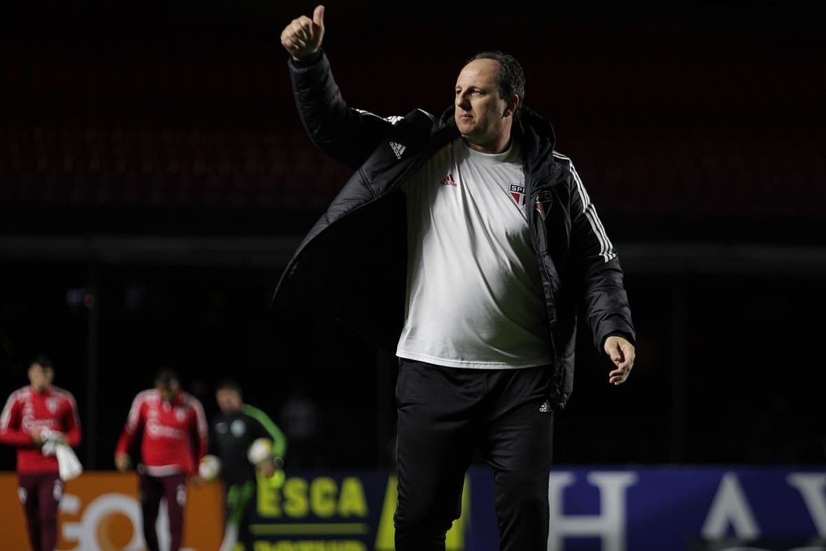 Рожерио Сени в роли тренера.