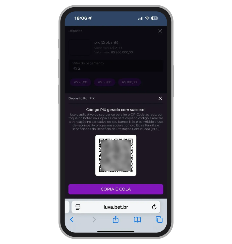 Copie o código gerado ou utilize o QR Code para finalizar a transação no banco 