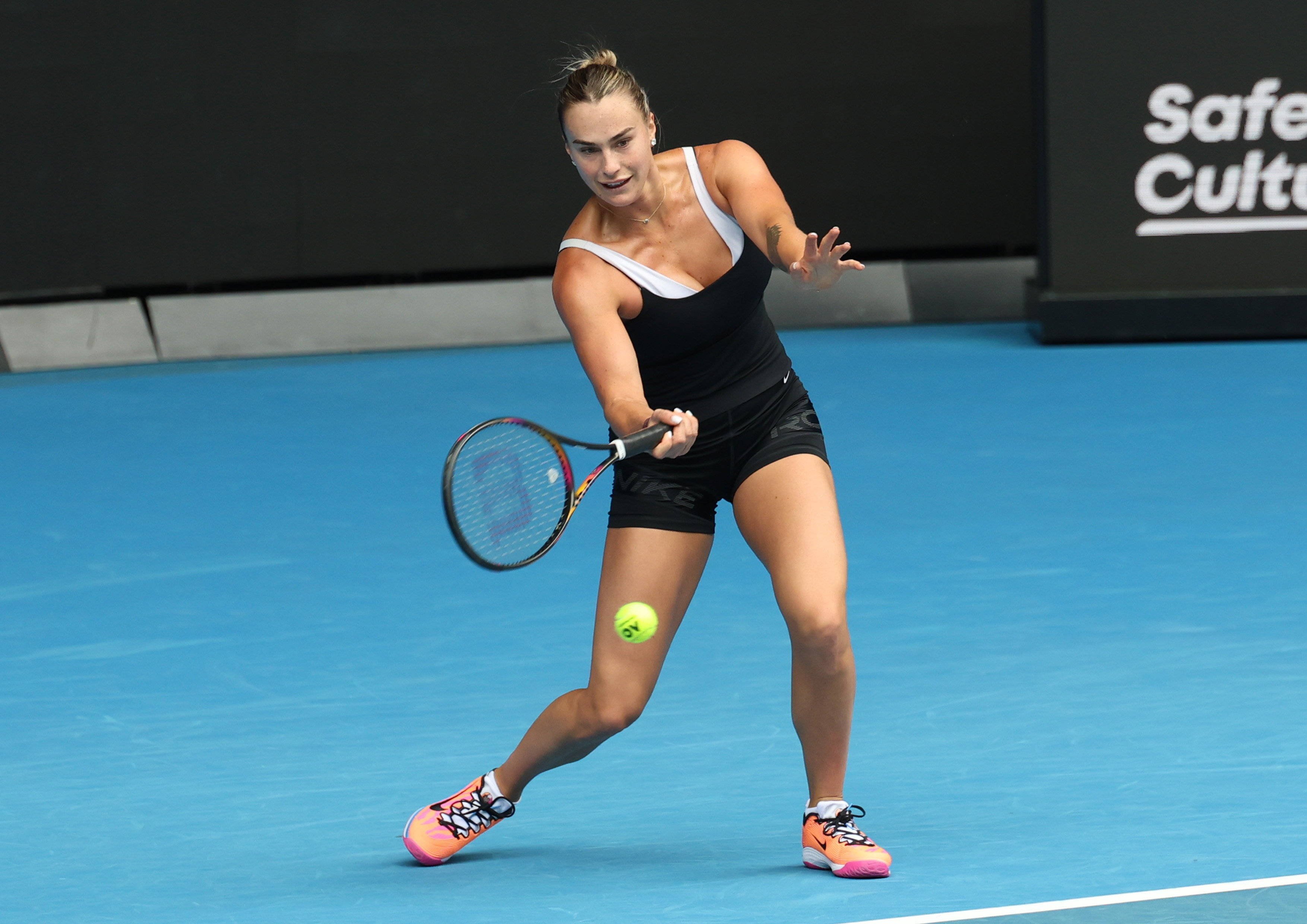 Соболенко без проблем прошла во второй круг AO-2026, обыграв 118-ю ракетку мира.