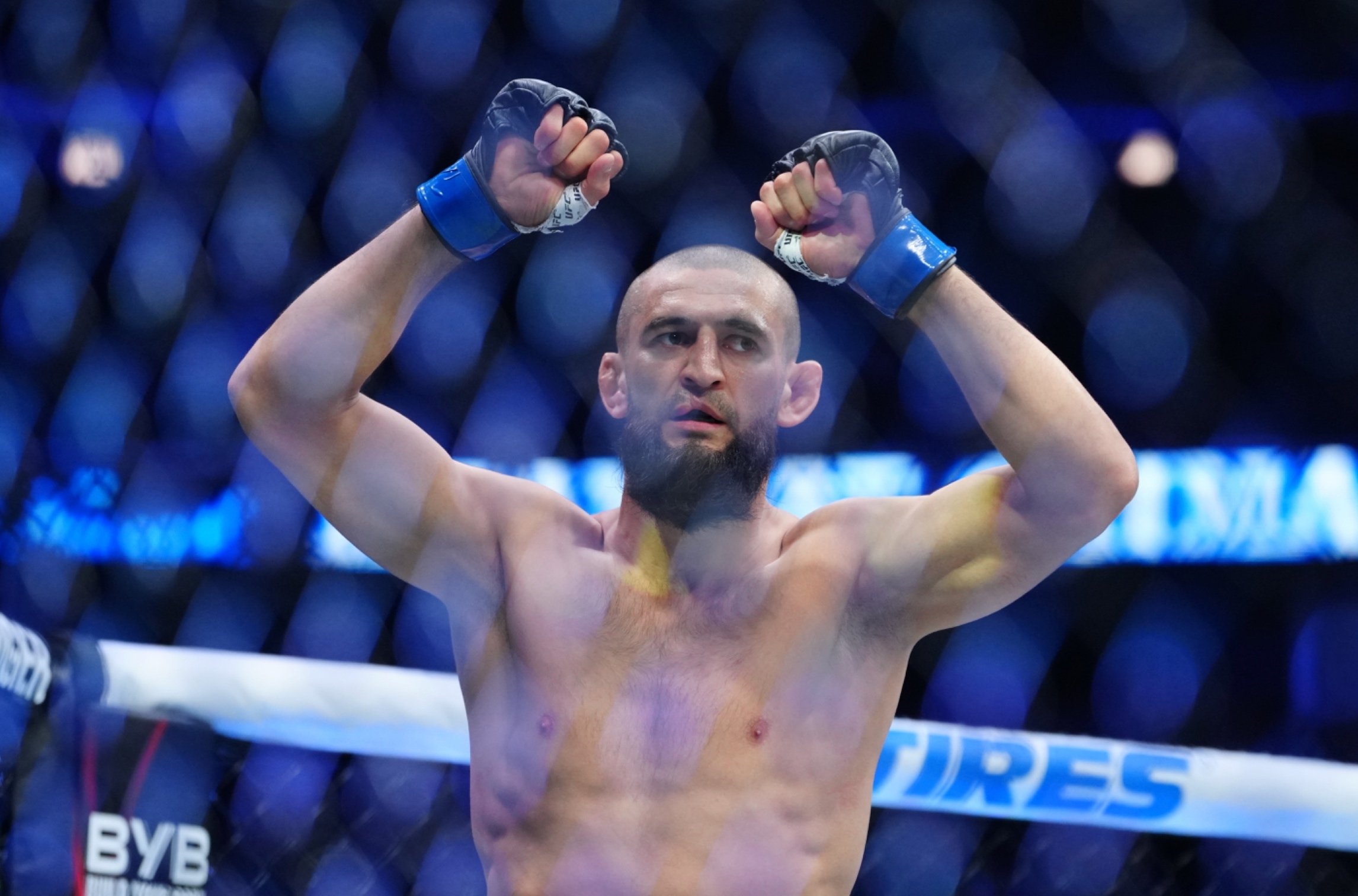 Глава клуба «Ахмат» опроверг слухи о гибели Хамзата Чимаева в ДТП.