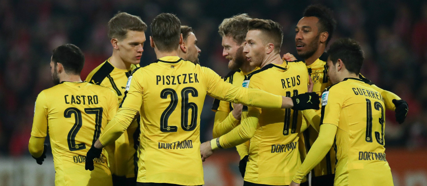 Borussia Dortmund - Augsburg. Pontul lui Nica