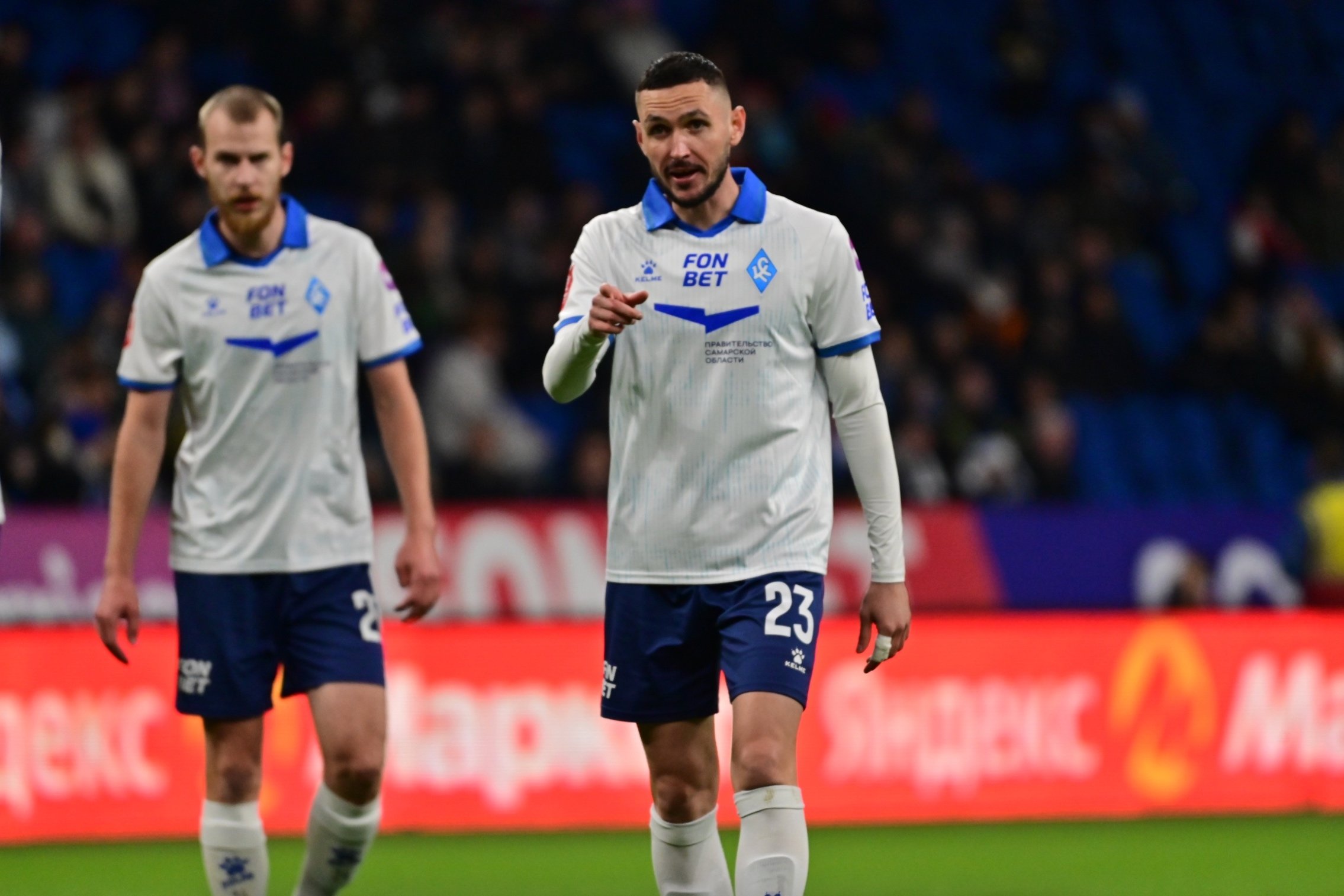 «РТ-Капитал» требует банкротства «Крыльев Советов» из-за долгов.