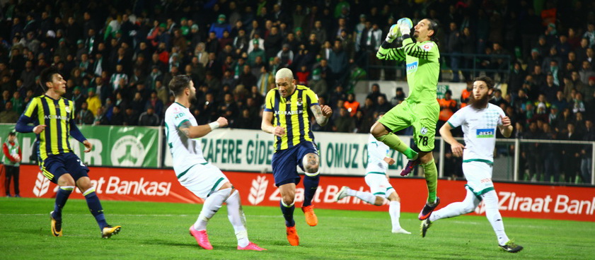 Fenerbahçe - Giresunspor (Cupa Turciei). Pontul lui Karbacher