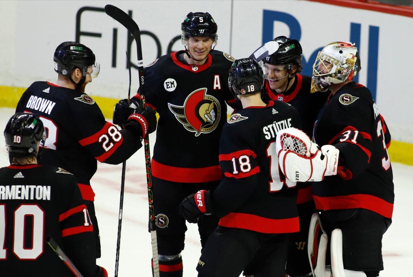 Шайба Мичкова не спасла «Филадельфию» от поражения в матче с «Оттавой».