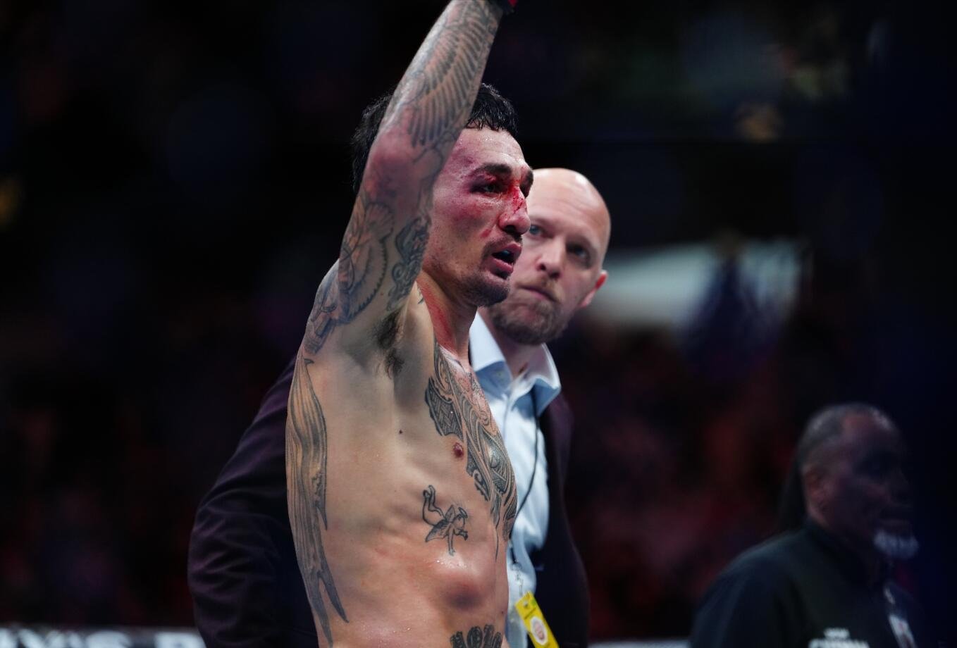 Холлоуэй проведёт защиту титула BMF в бою с Оливейрой на UFC 326.