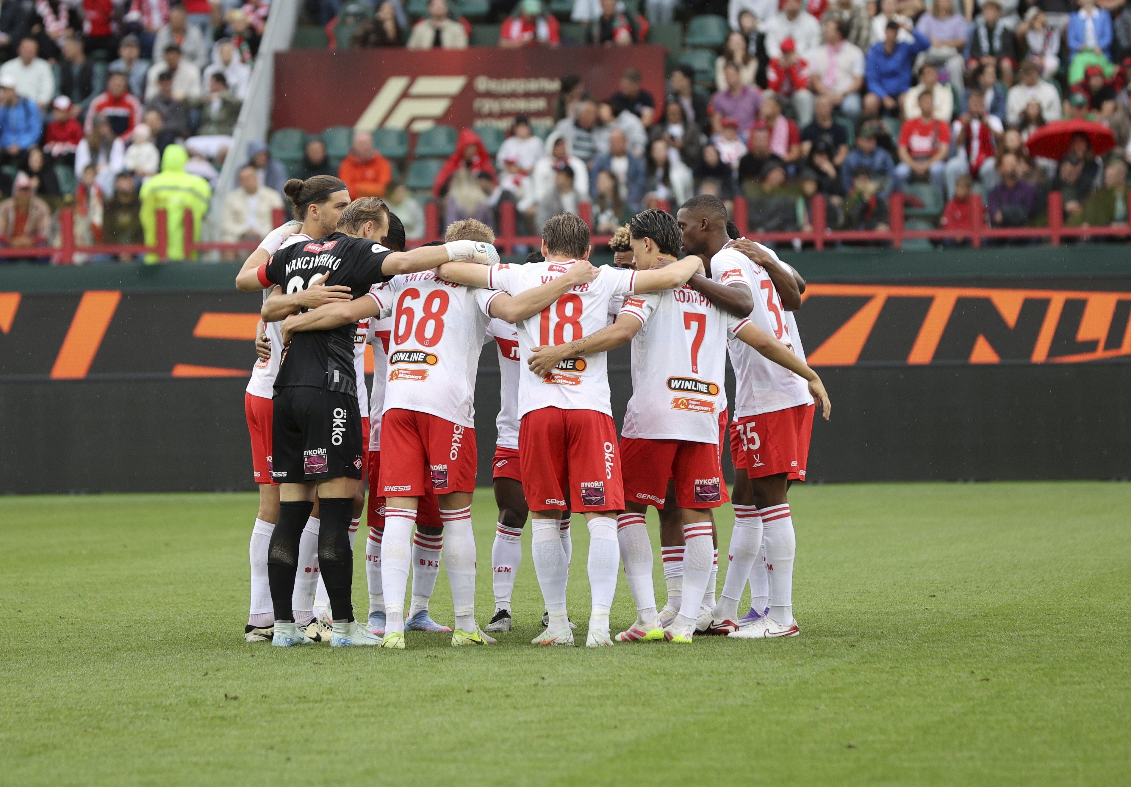 Гол Батракова не помог «Локомотиву» избежать поражения от «Спартака» в Кубке России.