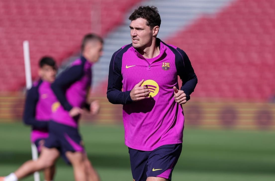 Футболист «Барселоны» пропустит почти четыре месяца из-за частичного разрыва крестов.