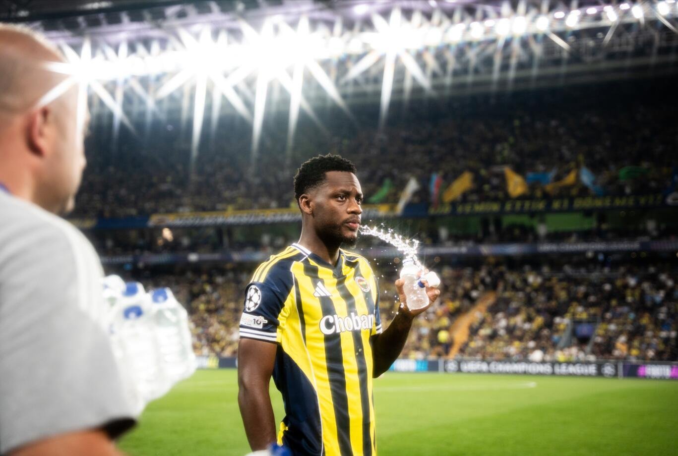 Официально: «Зенит» подписал форварда сборной Колумбии Дурана.