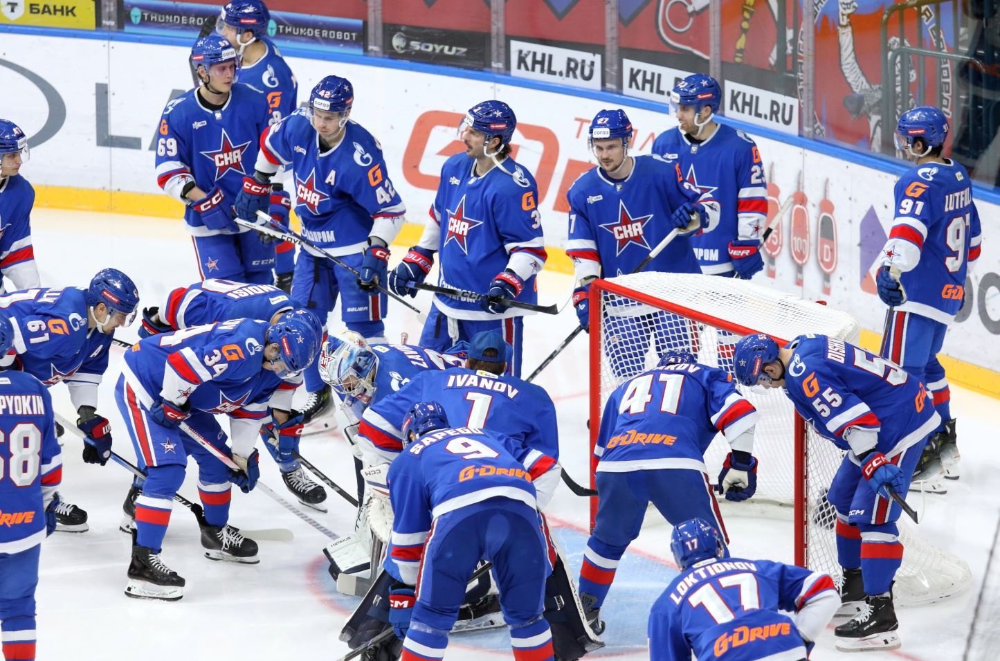 СКА одержал третью победу кряду, обыграв в гостях «Авангард».