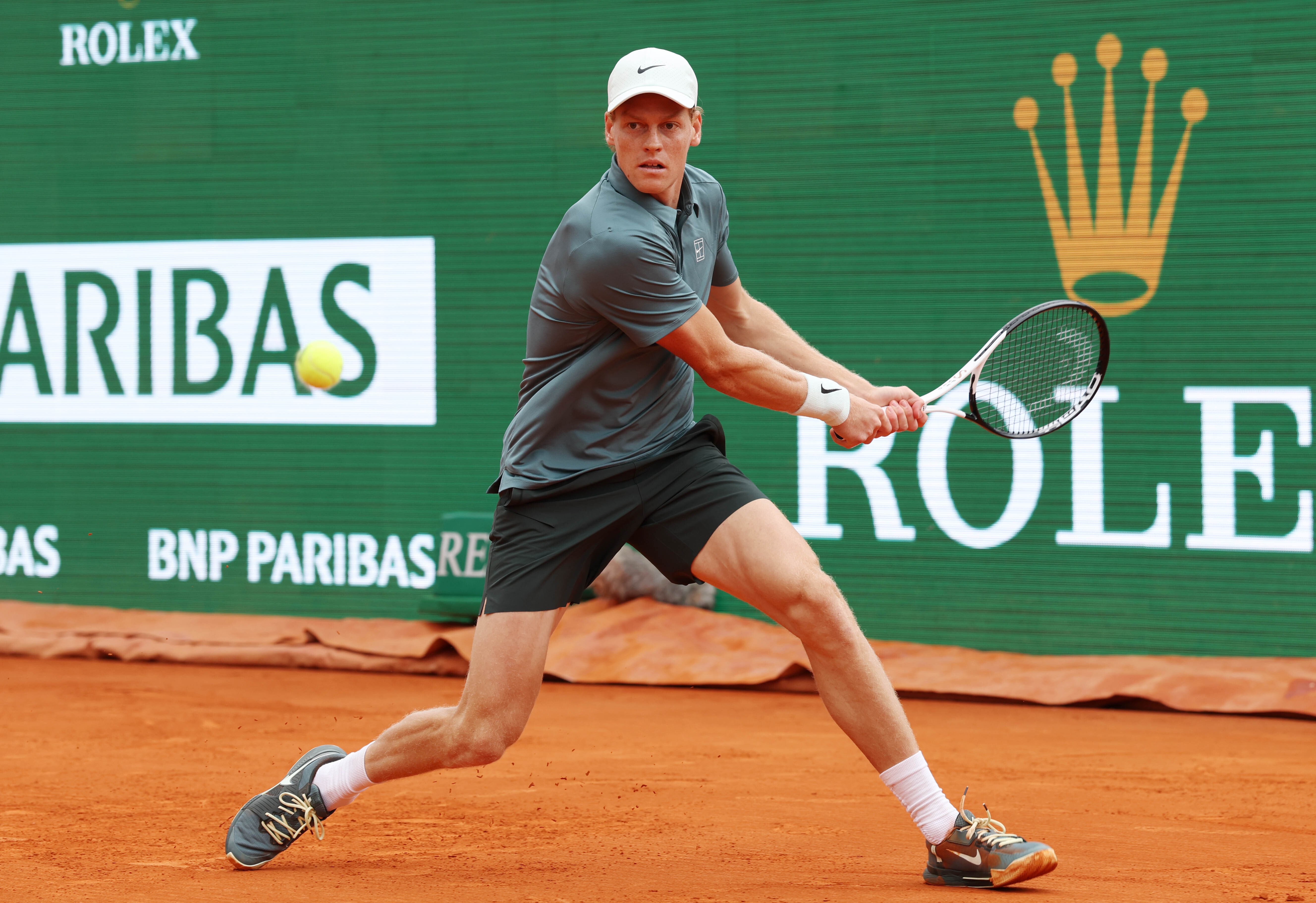 Синнер одолел Алькараса в финале Монте-Карло и выиграл четвёртый «Мастерс» подряд.