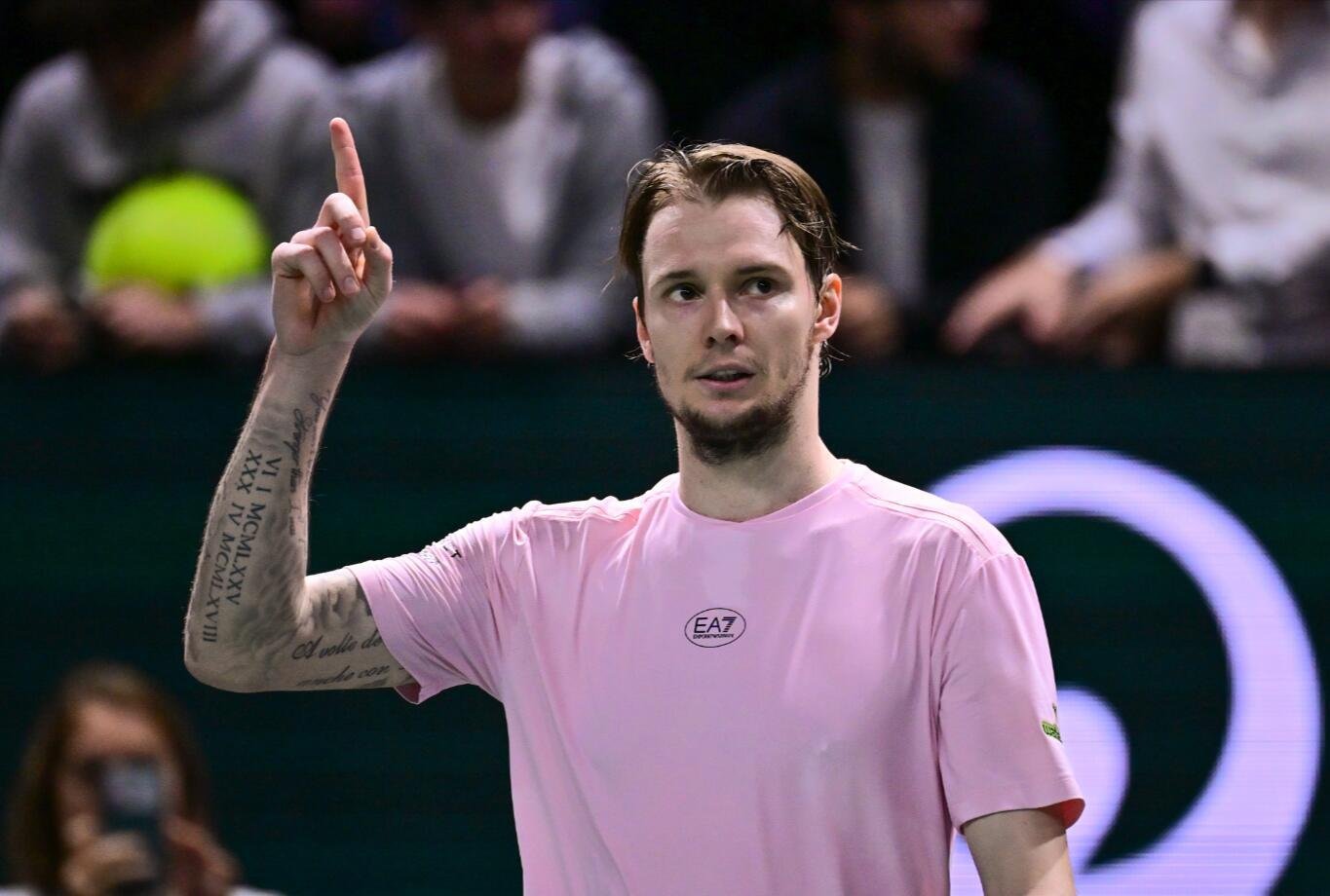 Бублик обыграл четвёртую ракетку мира Фрица в третьем круге «Мастерса» в Париже.