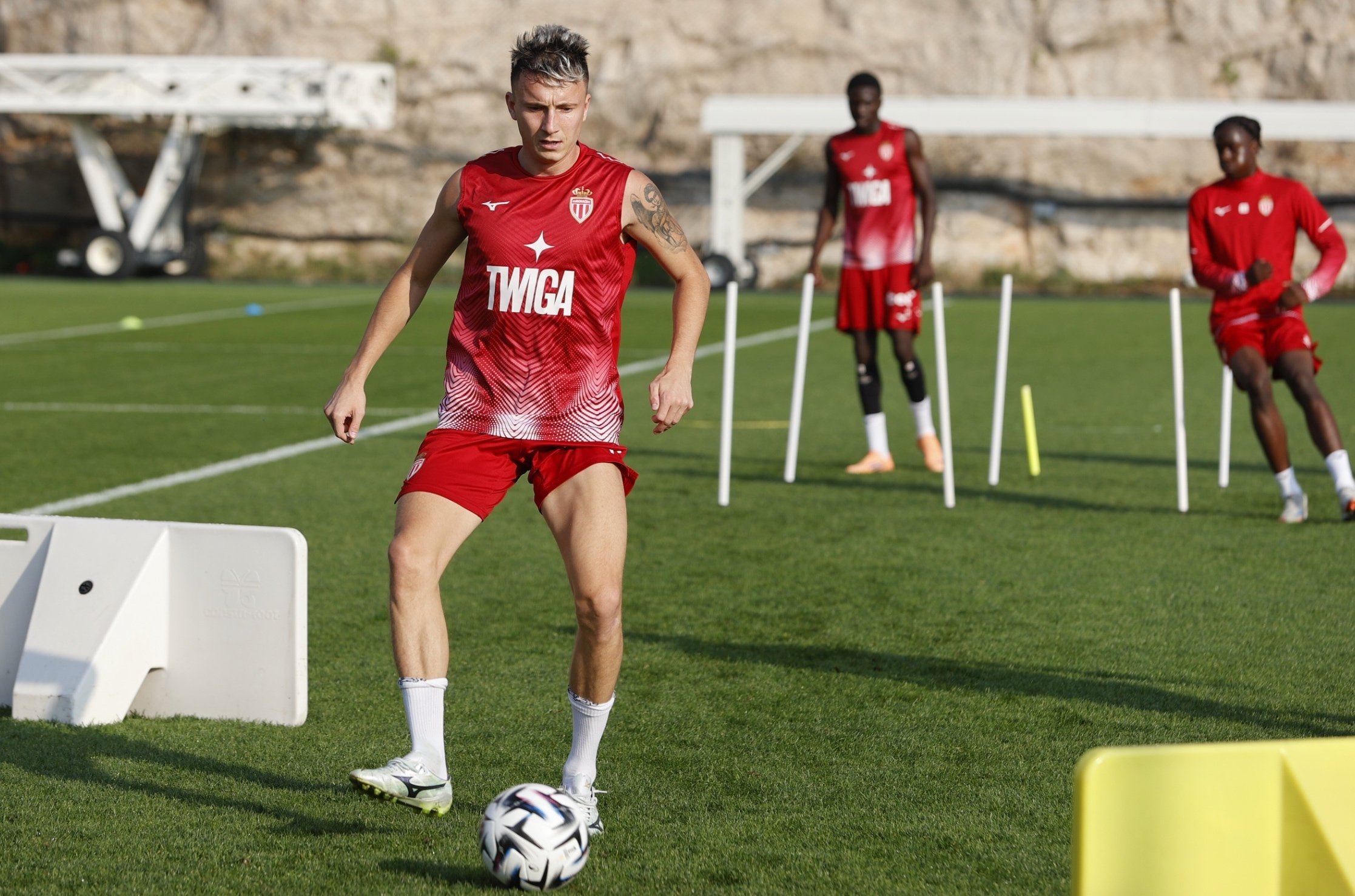 Алексей Комар: «Не могу сам себе ответить». Головин — о возможном возвращении в Россию.