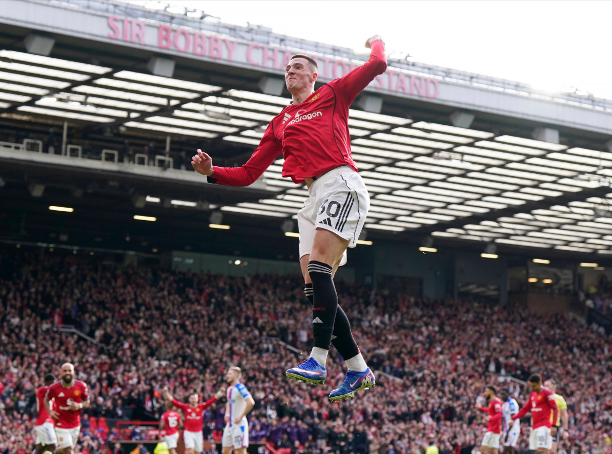 «Манчестер Юнайтед» поднялся на третье место в АПЛ после победы над «Кристал Пэлас».