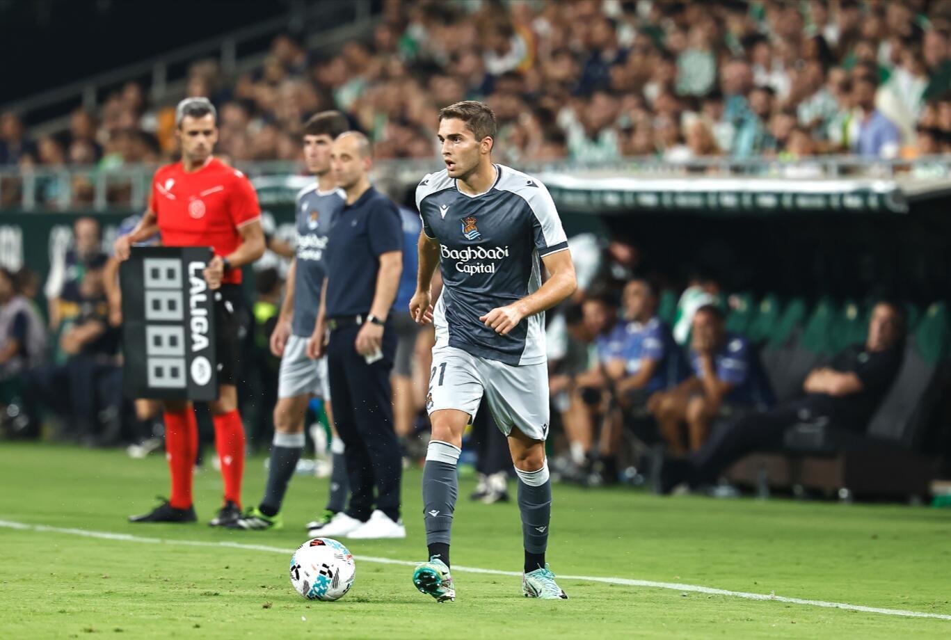 «Сосьедад» ушёл от поражения в матче Ла Лиги с «Эльче», Захарян получил жёлтую карточку.