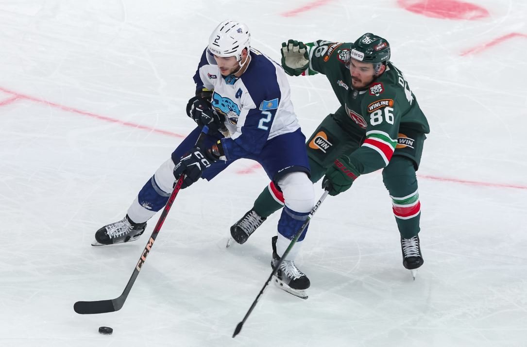 Бояркин и Савицкий помогут «Барысу» в матче против «Салавата Юлаева» в КХЛ.