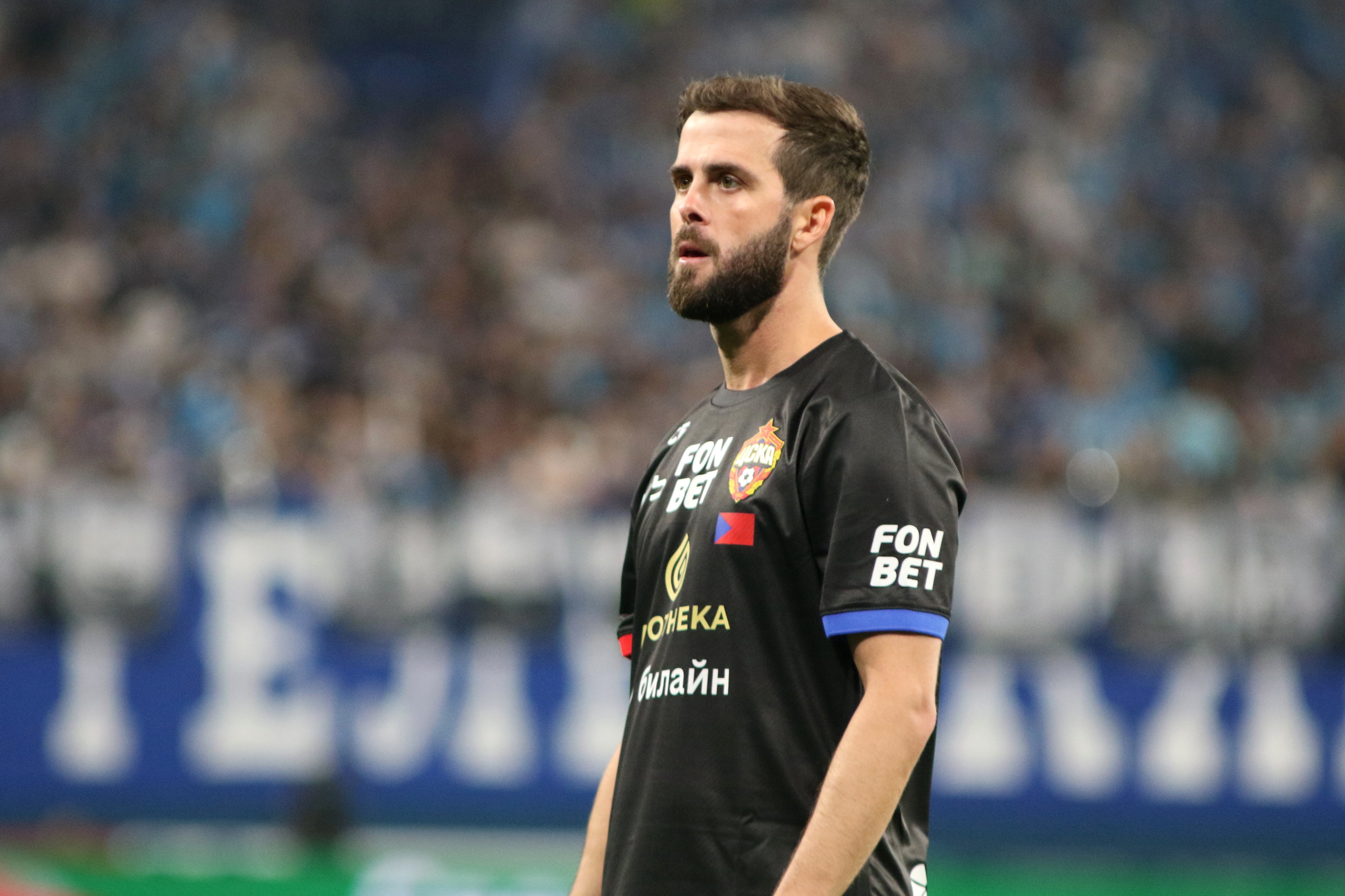 Экс-хавбек ЦСКА Пьянич завершил карьеру и планирует стать агентом.