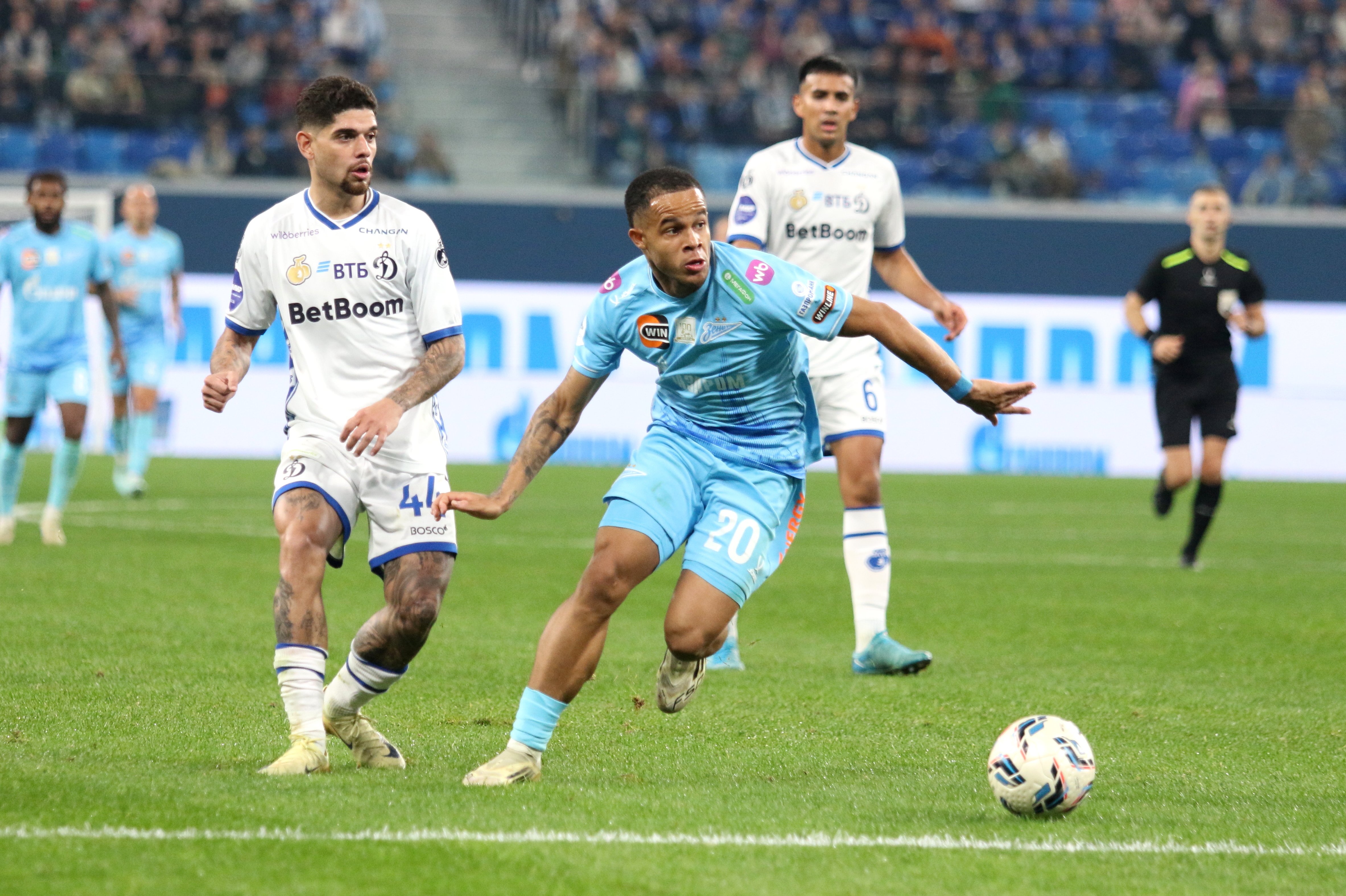 Гол Тюкавина помог «Динамо» обыграть «Зенит» в Кубке России.