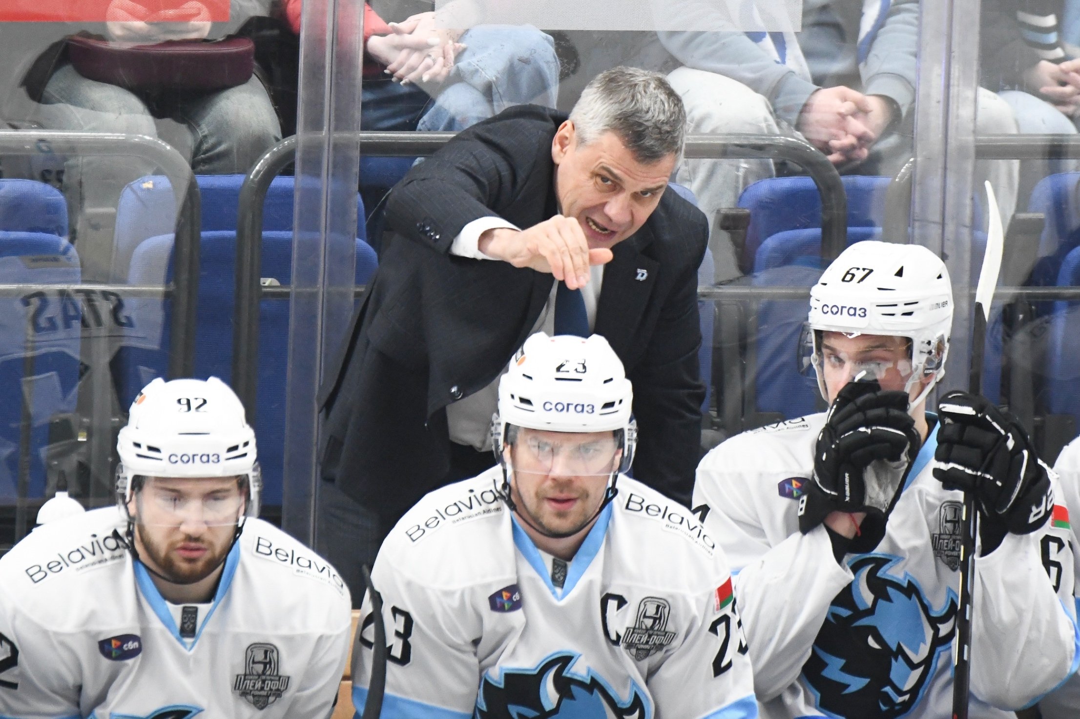 Квартальнов стал первым тренером в истории КХЛ, который провёл 1000 матчей.