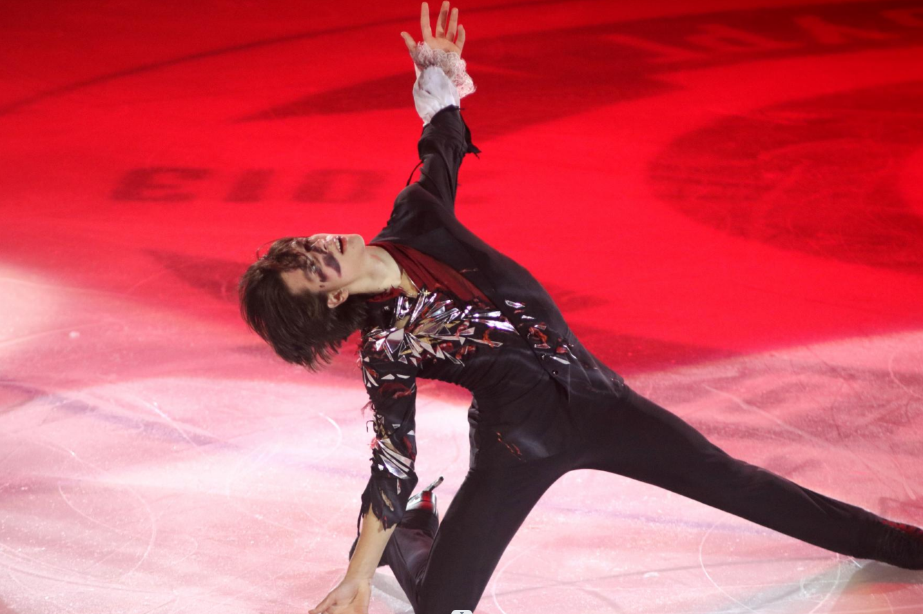 Гуменник занял первое место на этапе Гран-при России в Омске.