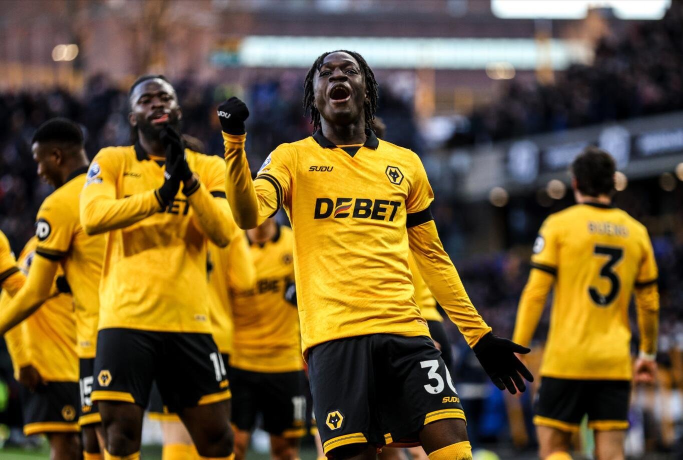 «Вулверхэмптон» одержал первую победу в сезоне АПЛ, разгромив «Вест Хэм».