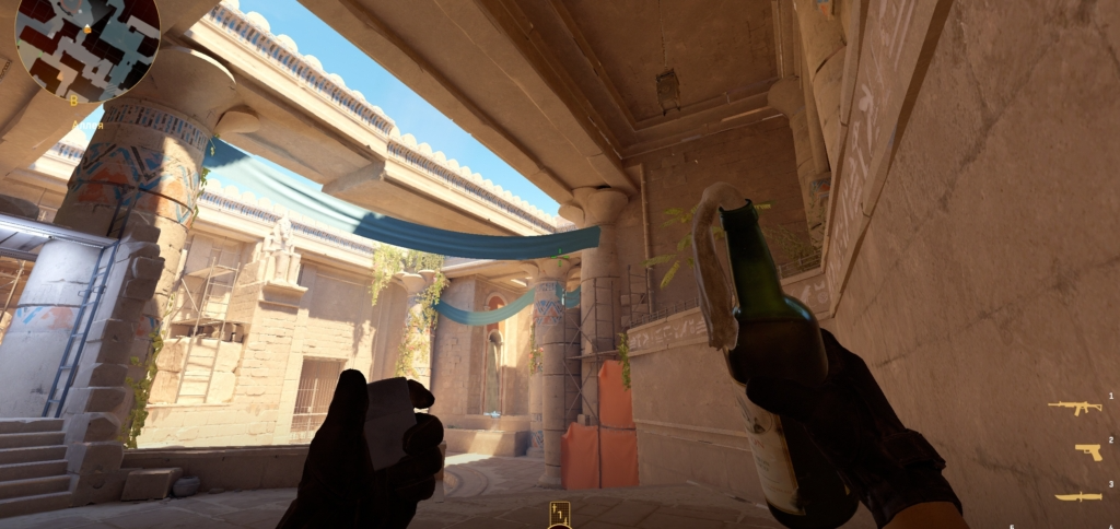 Молотов с угла у хелпы на A-мэйн