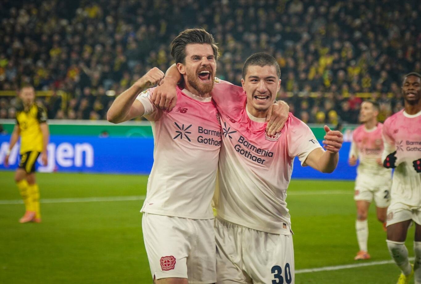 Дортмундская «Боруссия» вылетела из Кубка Германии в 1/8 финала, проиграв «Байеру».