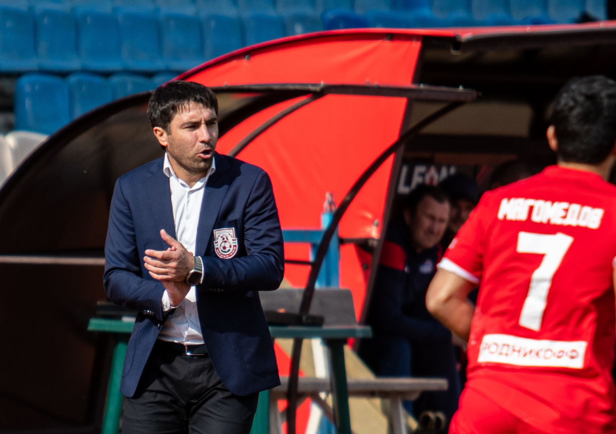 Ярослав Попов: Махачкалинское «Динамо» может возглавить 40-летний тренер из Второй лиги.