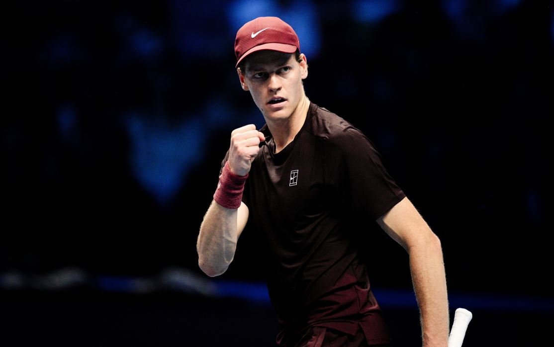 Синнер в двух сетах обыграл де Минаура и вышел в финал Итогового турнира ATP-2025.