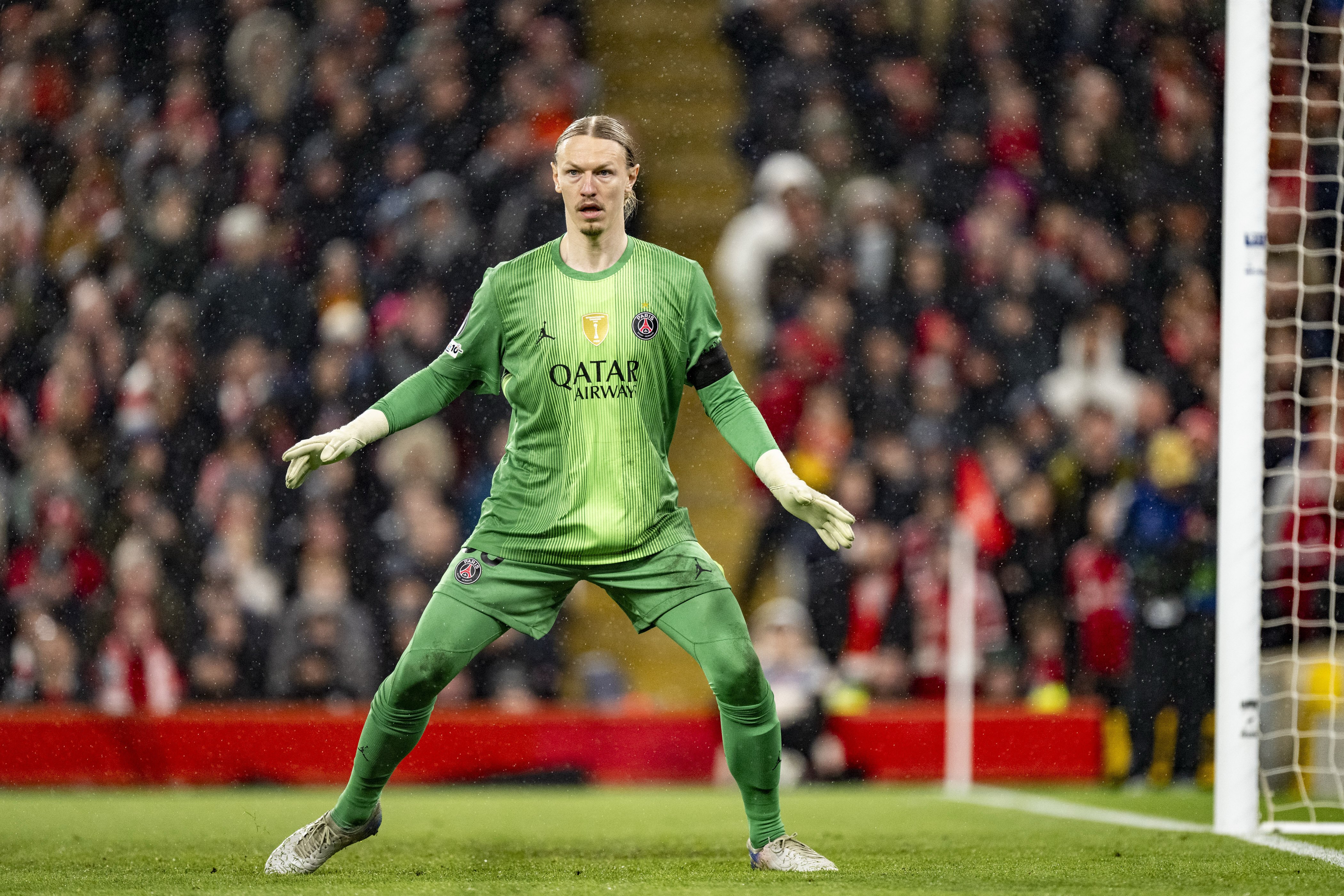 «ПСЖ» с Сафоновым в воротах проиграл «Лиону» в домашнем матче Лиги 1.