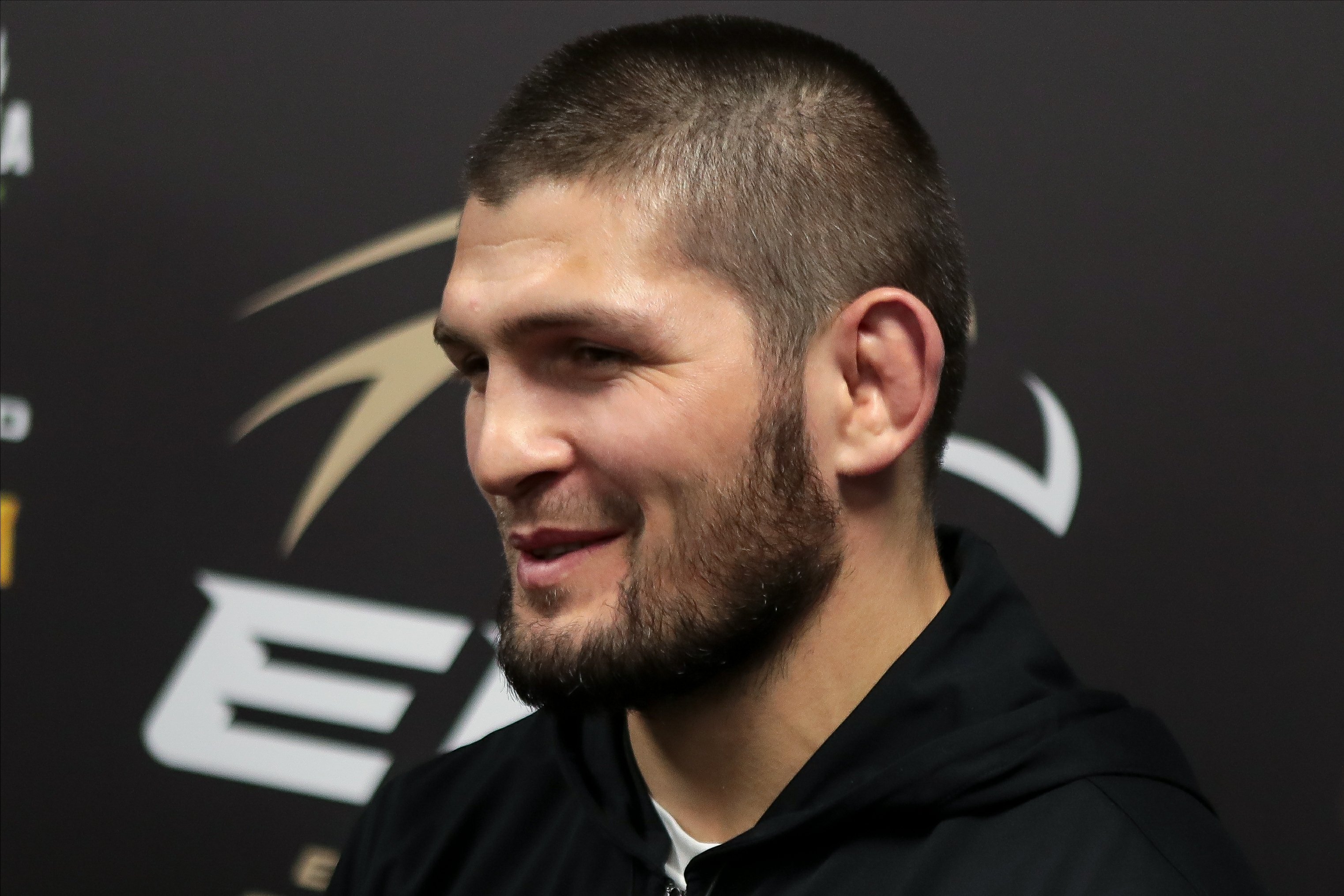 Дарья Пахомова: «Нормально так прогулялся». Хабиб опубликовал фото из Москвы.