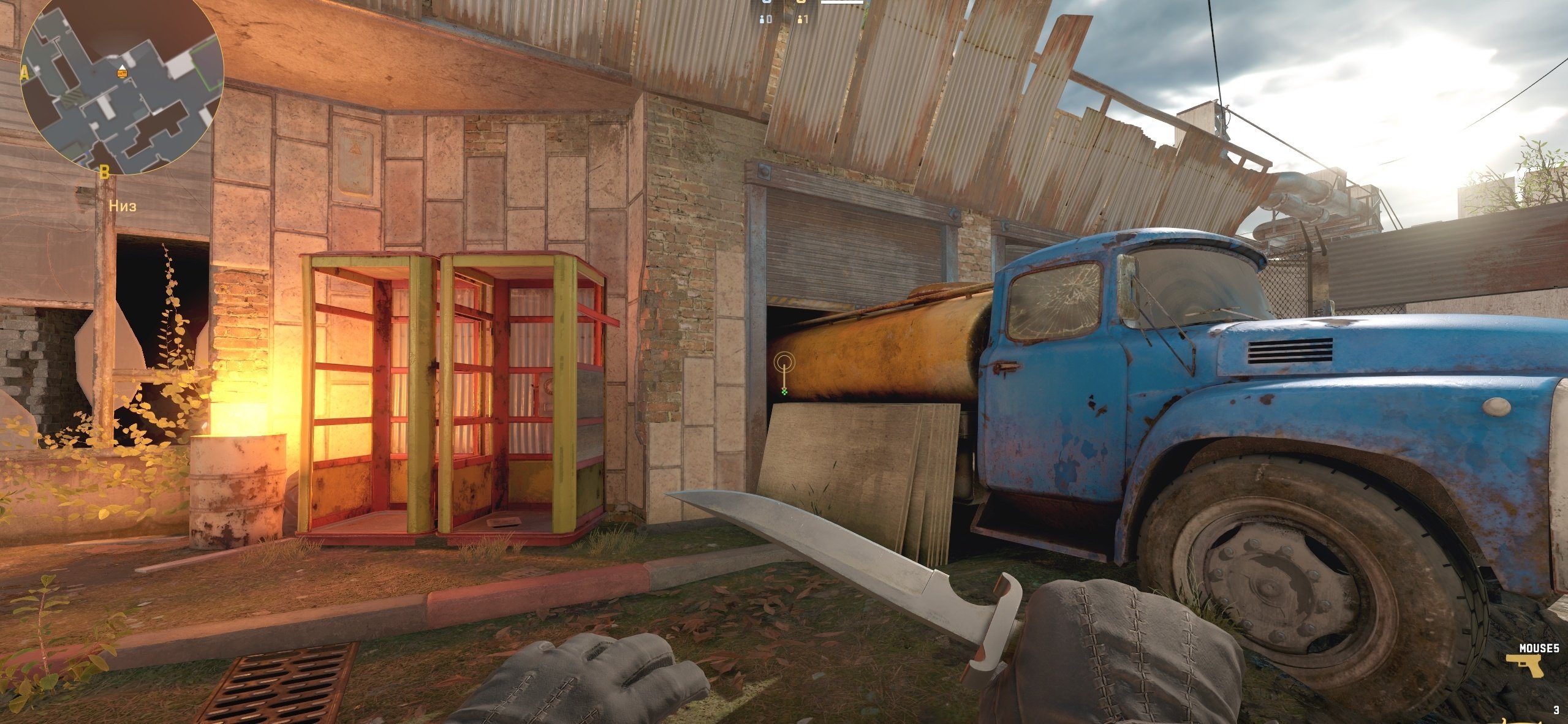 Поднимаемся на перекладину у грузовика на Единице