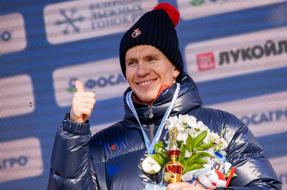 В ФЛГР заявили, что Большунов уже отбыл дисквалификацию за нападение на Бакурова.