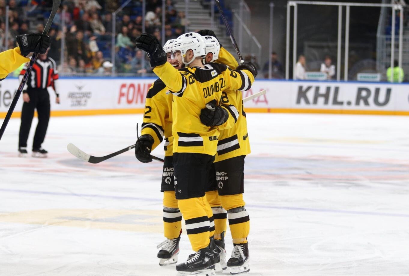 «Северсталь» победила «Трактор» и вновь возглавила Западную конференцию КХЛ.